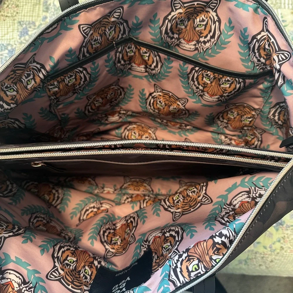 Stella & Dot Lady Boss Tote Bag- Black Camo with Rose Gold Accents - Picture 7 of 14